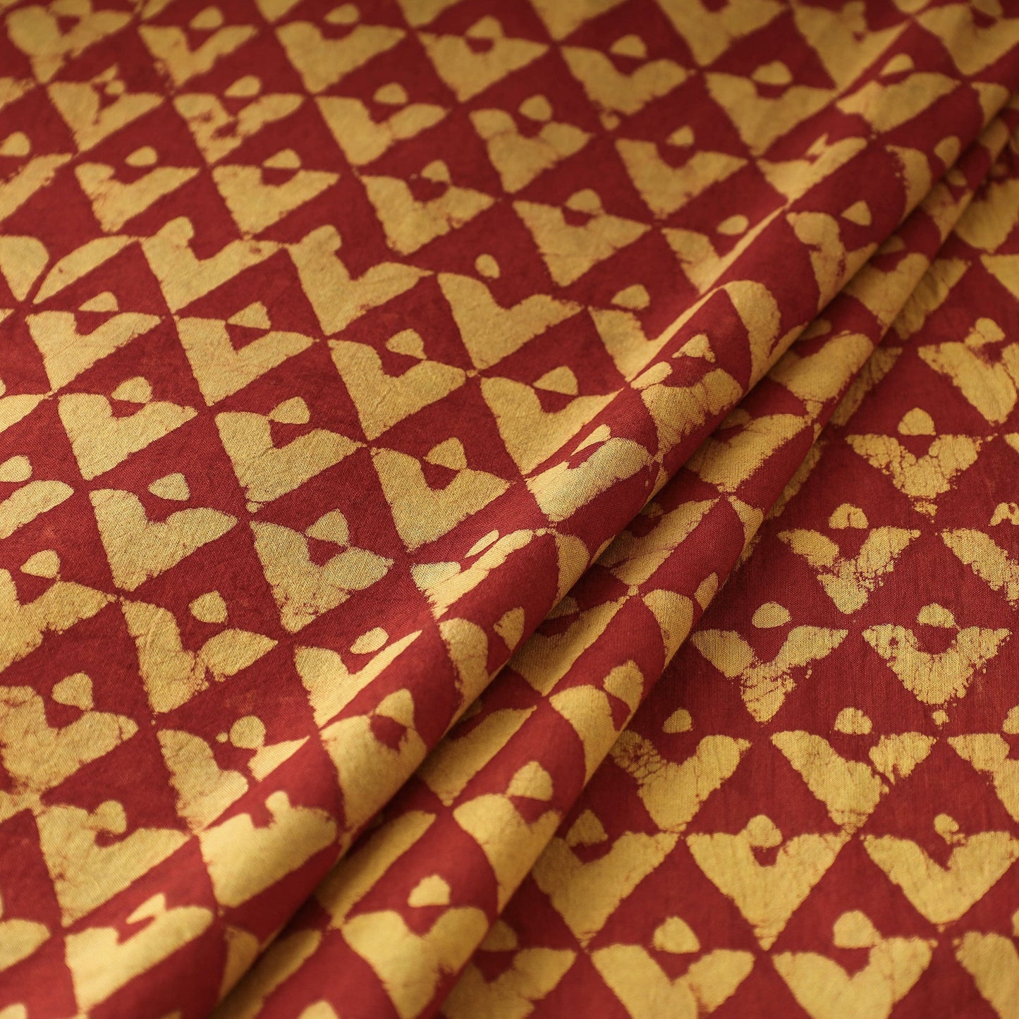 Buy Pipad Block Printed Cotton Fabric Online at iTokri.com