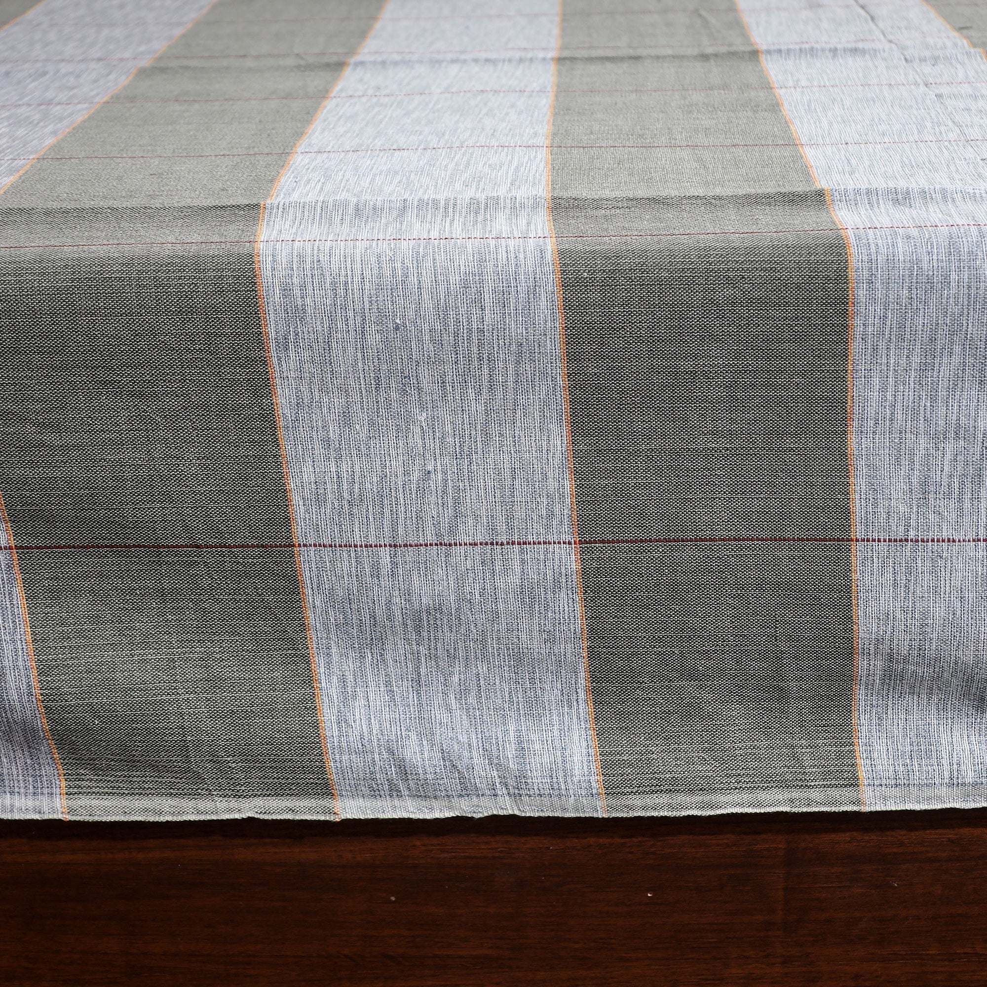 Buy Pure Handloom Cotton Double Bed Cover Online at iTokri.com