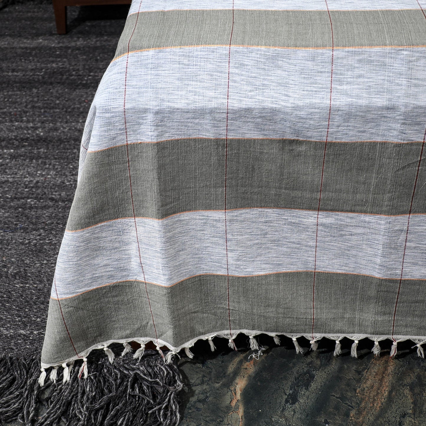 Buy Pure Handloom Cotton Double Bed Cover Online at iTokri.com