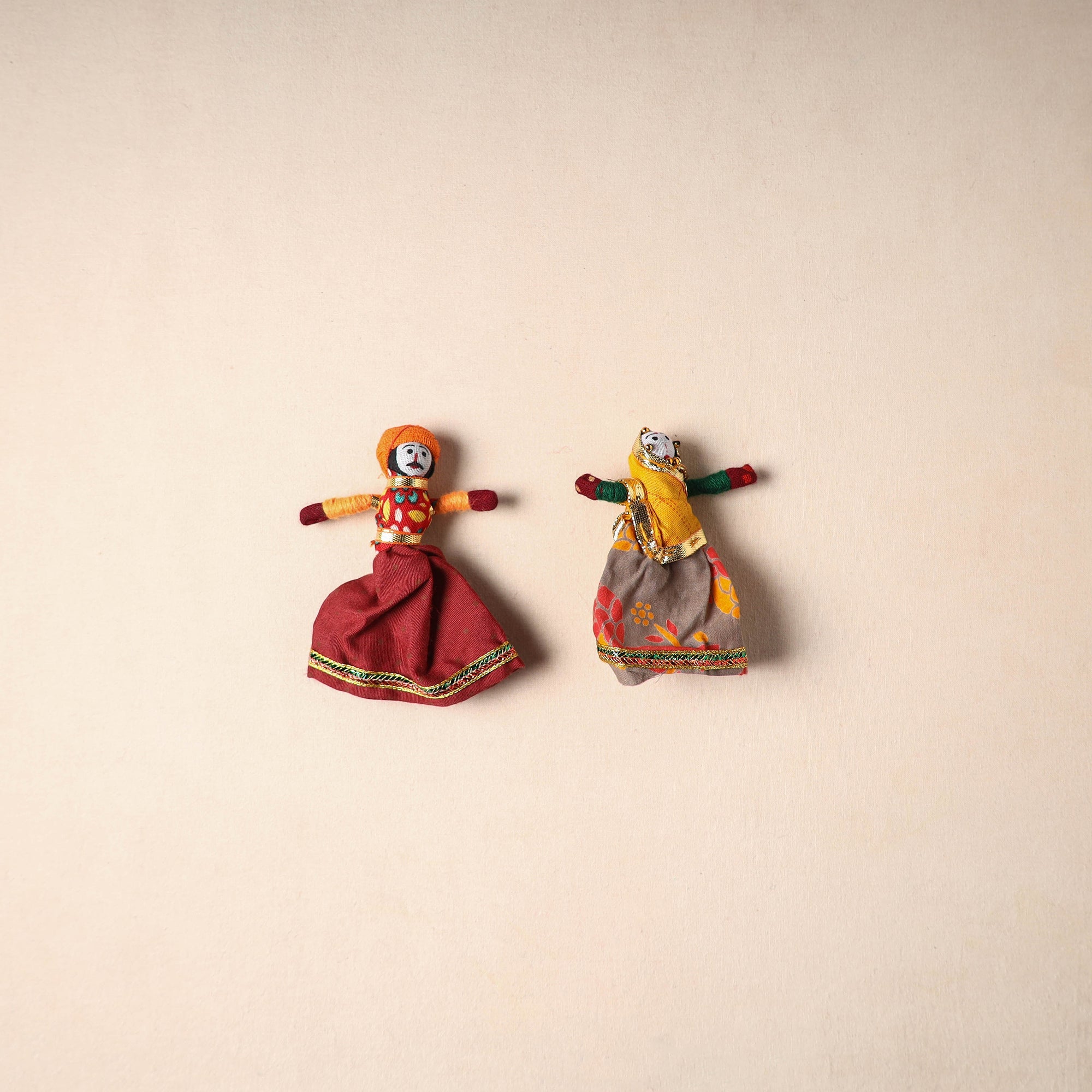 Multicolor - rajasthani puppet couple handmade magnet (set