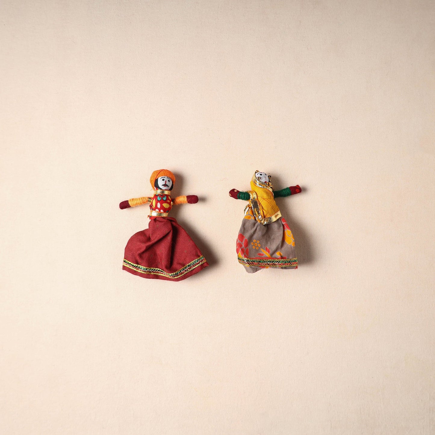 Multicolor - rajasthani puppet couple handmade magnet (set