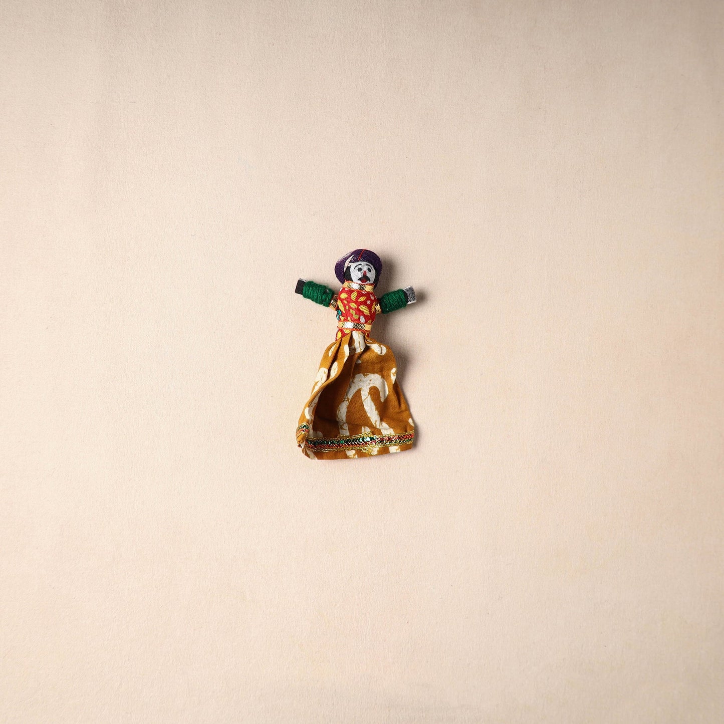 Multicolor - rajasthani puppet couple handmade magnet (set