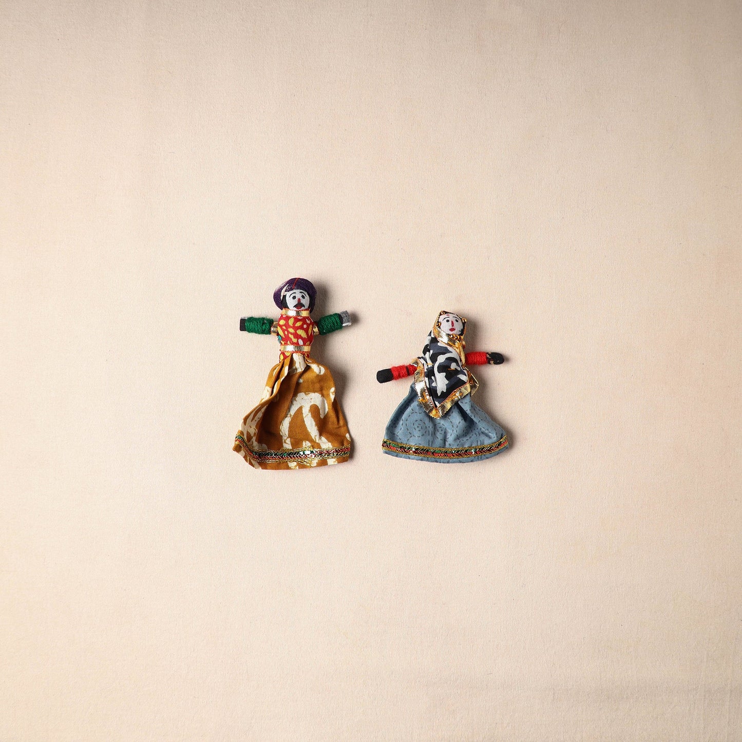 Multicolor - rajasthani puppet couple handmade magnet (set