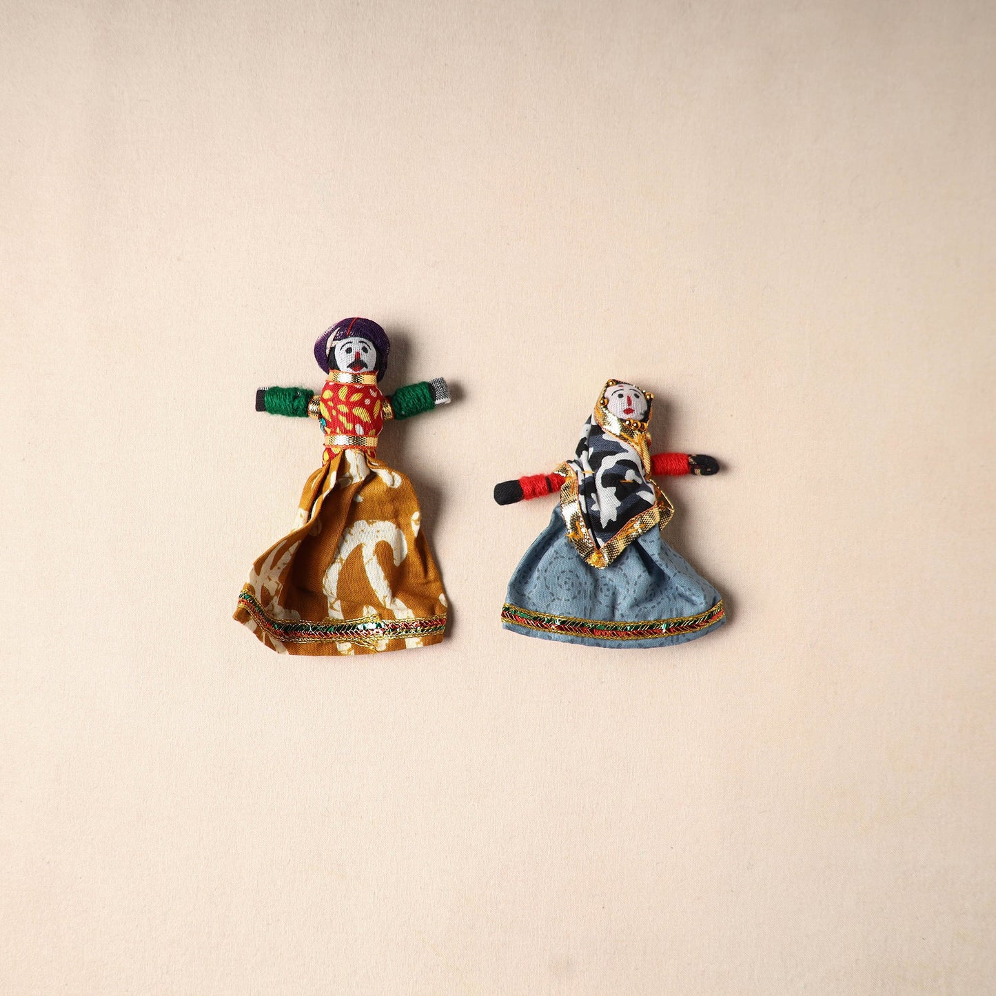 Multicolor - rajasthani puppet couple handmade magnet (set