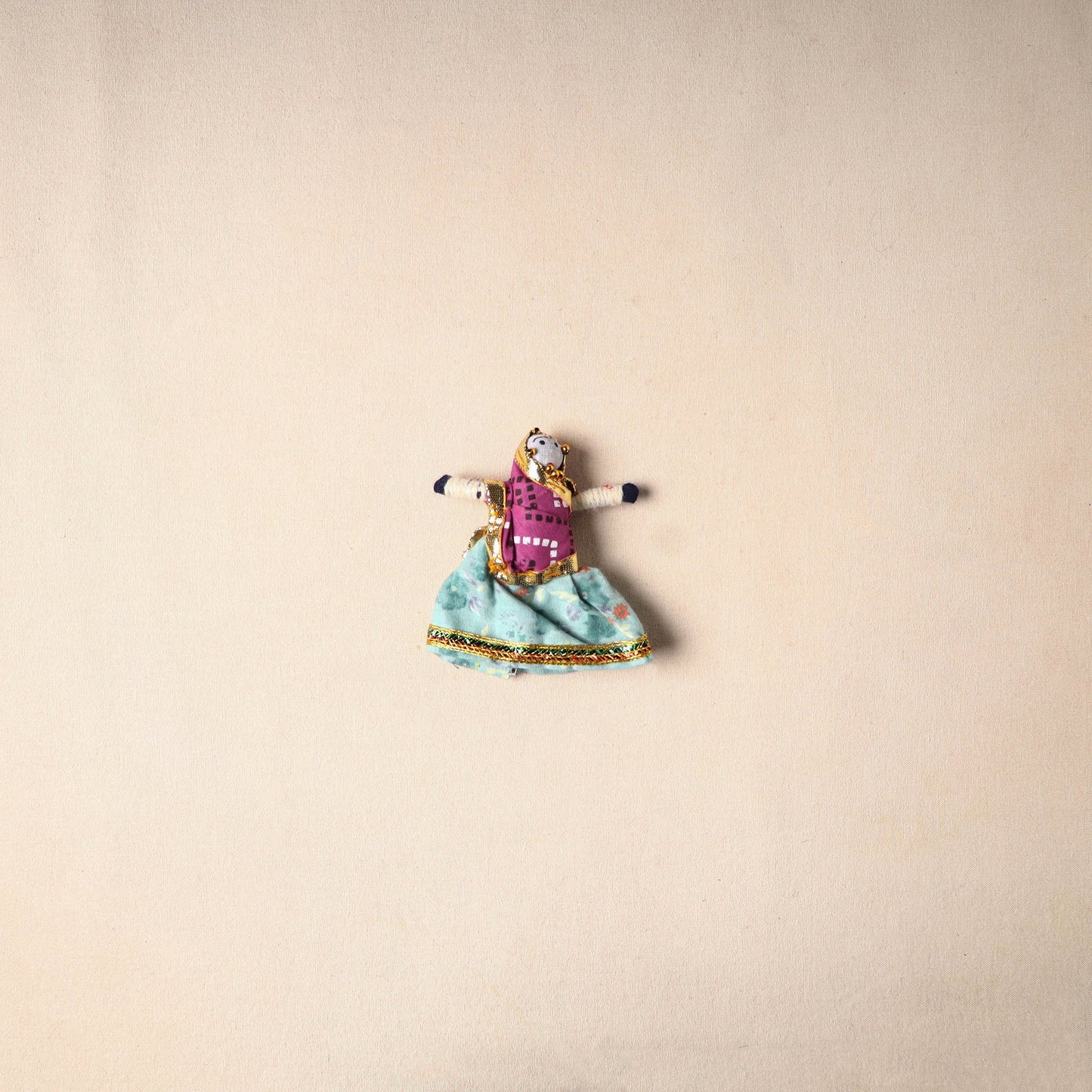Multicolor - rajasthani puppet couple handmade magnet (set