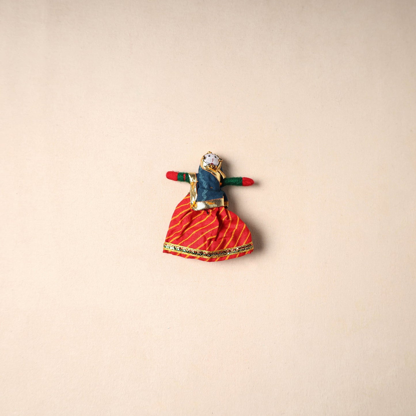 Multicolor - rajasthani puppet couple handmade magnet (set