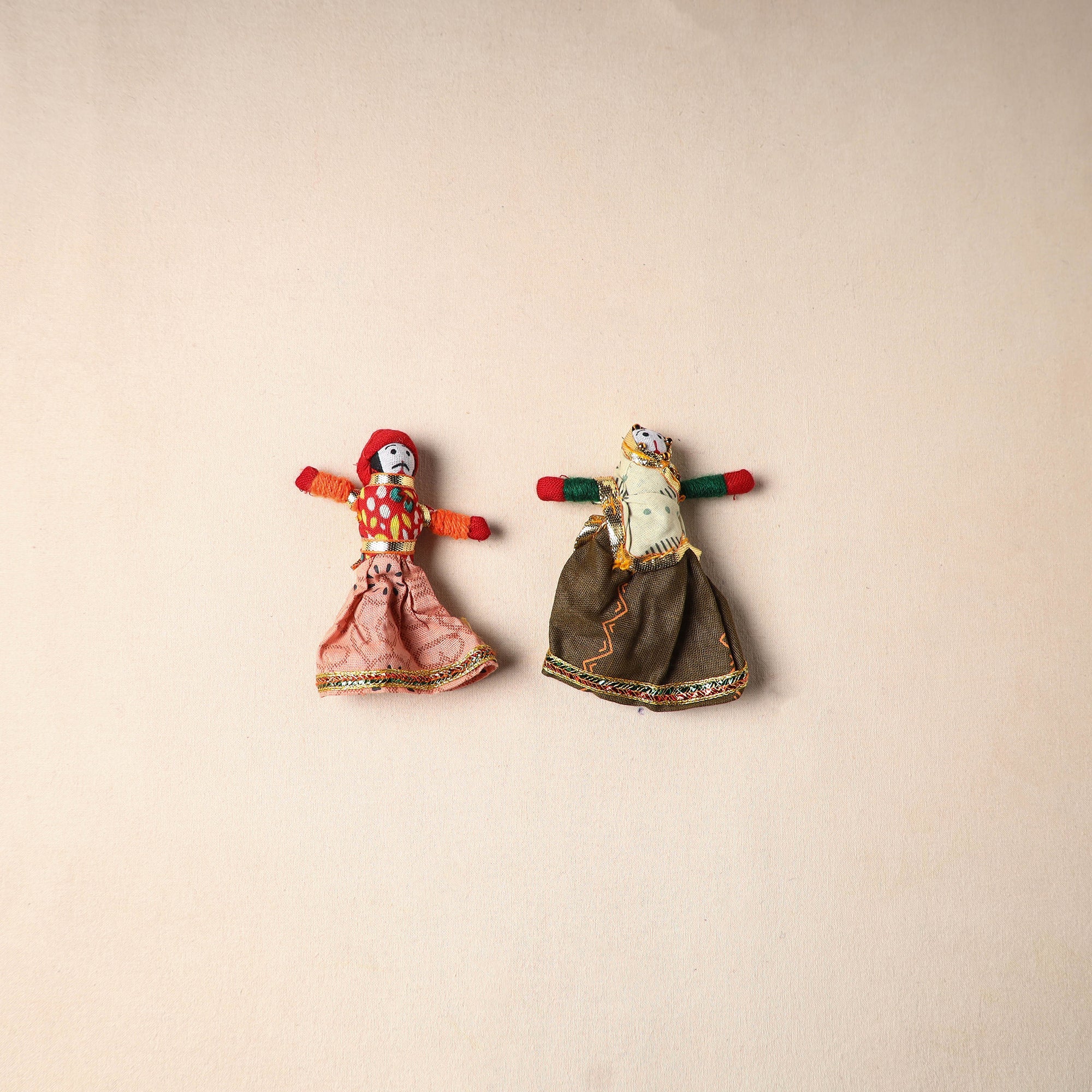 Multicolor - rajasthani puppet couple handmade magnet (set
