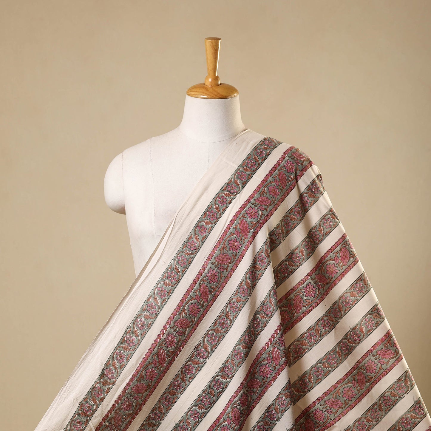 White - sanganeri cotton fabric 34 - handcrafted