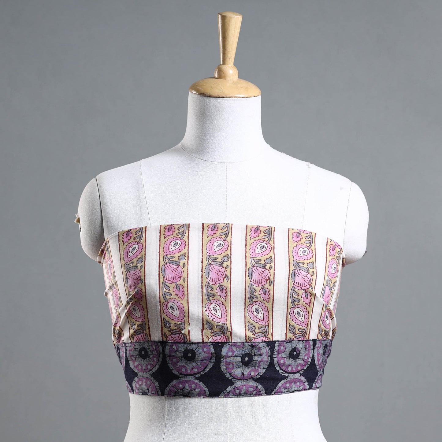 Buy Sanganeri Block Printed Cotton Blouse Piece Online at iTokri.com