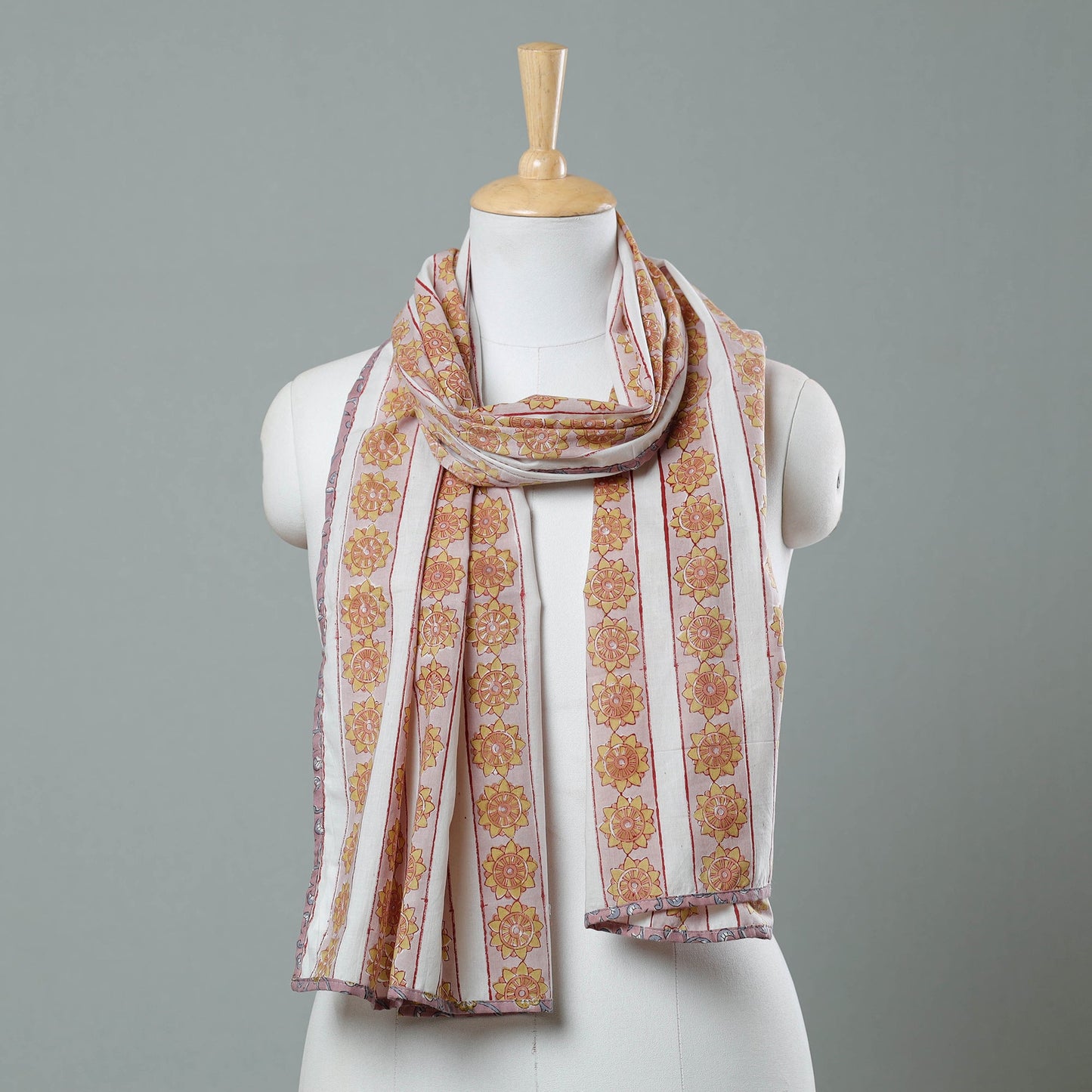 Buy Sanganeri Block Printed Cotton Stole 40 Online at iTokri.com