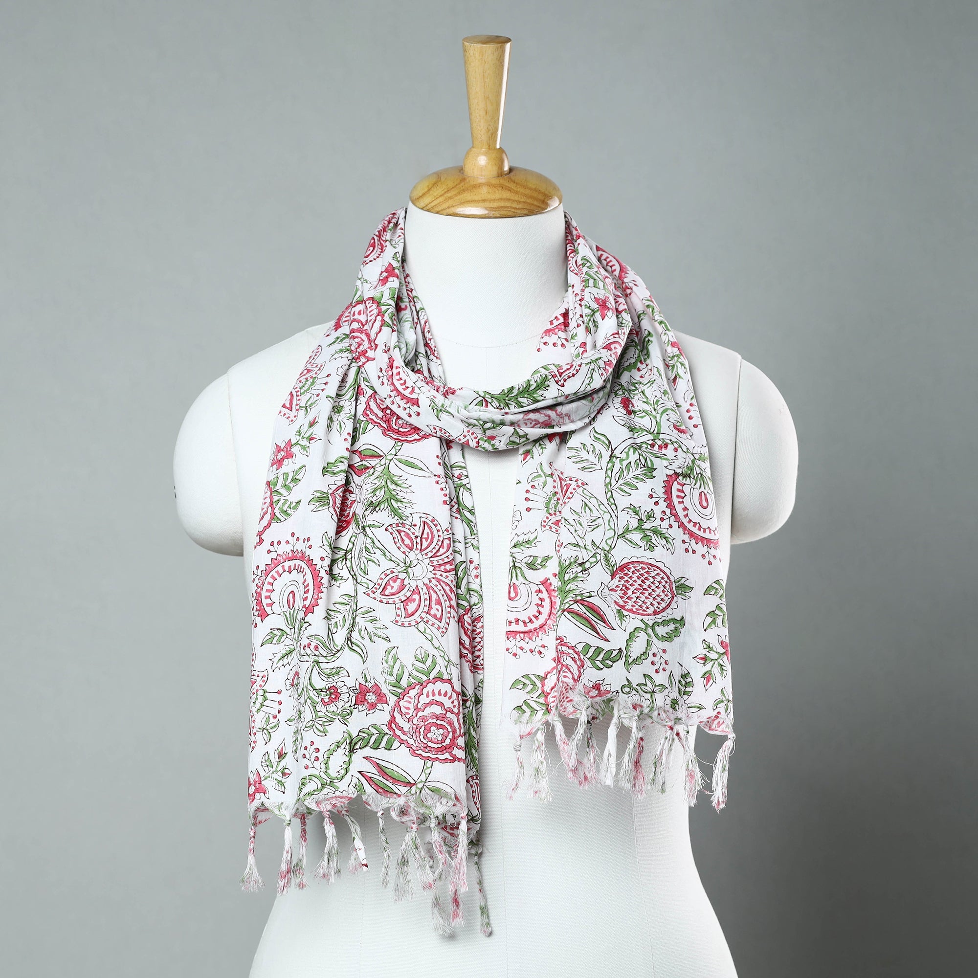 Buy Sanganeri Block Printed Cotton Stole with Tassels 160 Online at iTokri.com