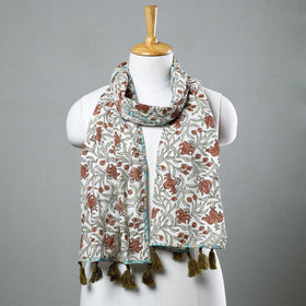 Buy Sanganeri Block Printed Cotton Stole with Tassels Online at iTokri.com