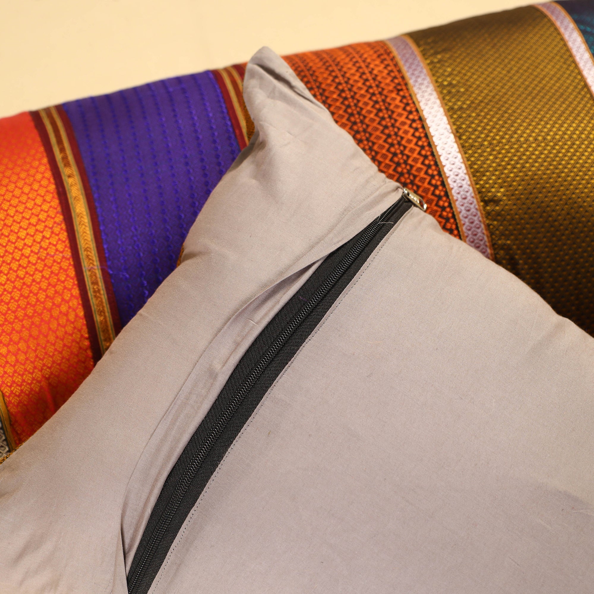  Set of 2 - Khun Patchwork Cotton Pillow Covers (25 x 15 in) 09 