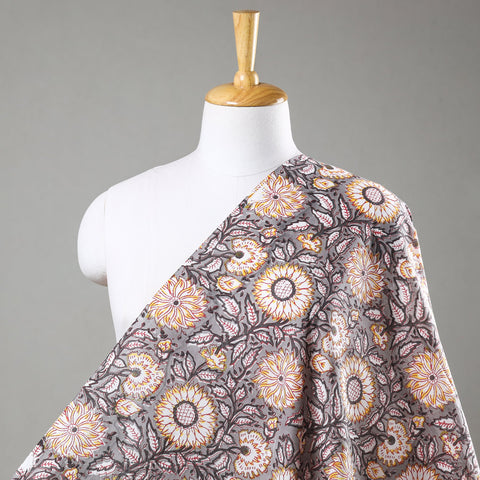 Buy Sunflower Pattern Sanganeri Block Printed Cotton Fabric Online at iTokri.com