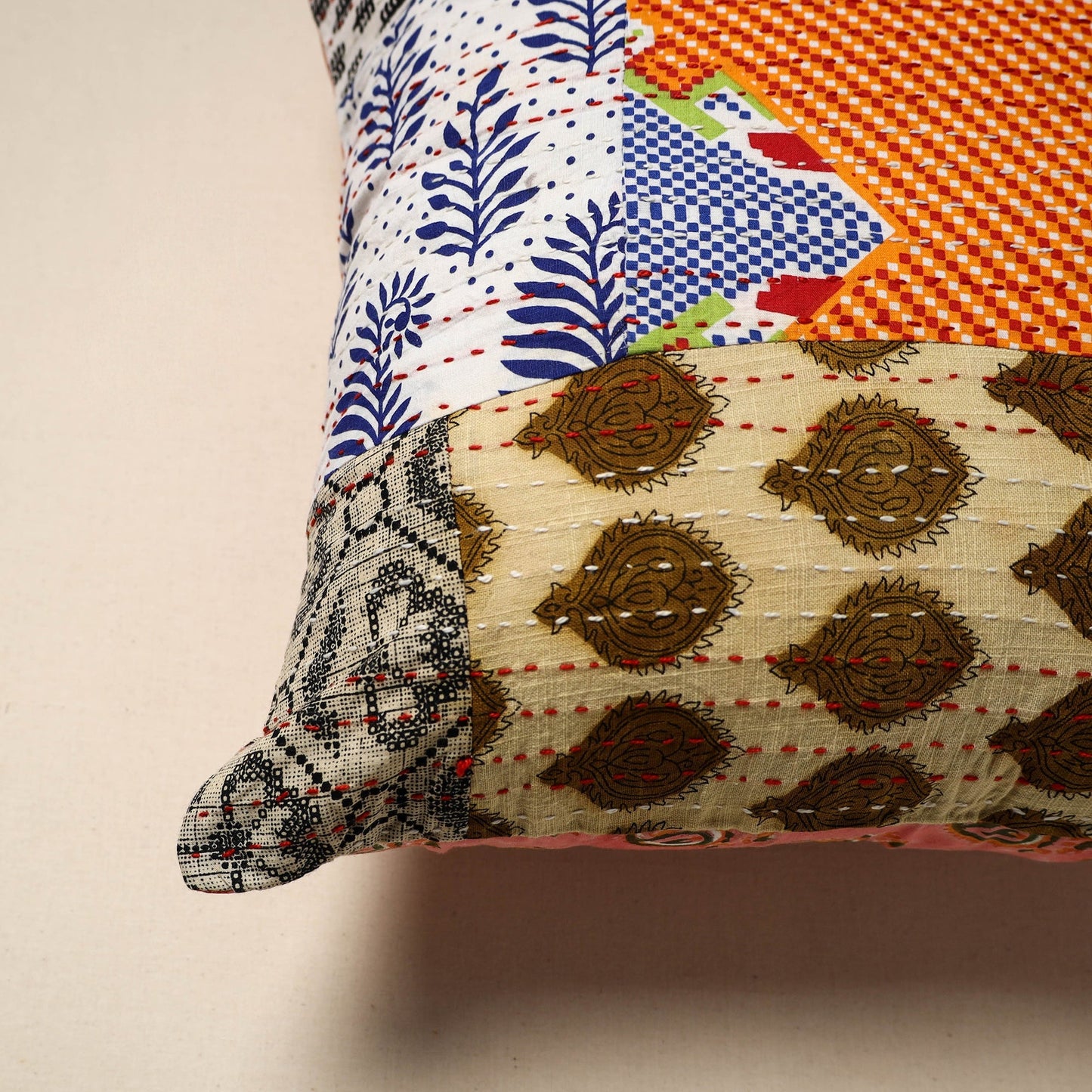 Tagai patchwork cushion cover (16 x 16 in) 39 - handcrafted