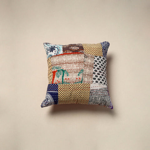 Tagai patchwork cushion cover (16 x 16 in) 41 - handcrafted