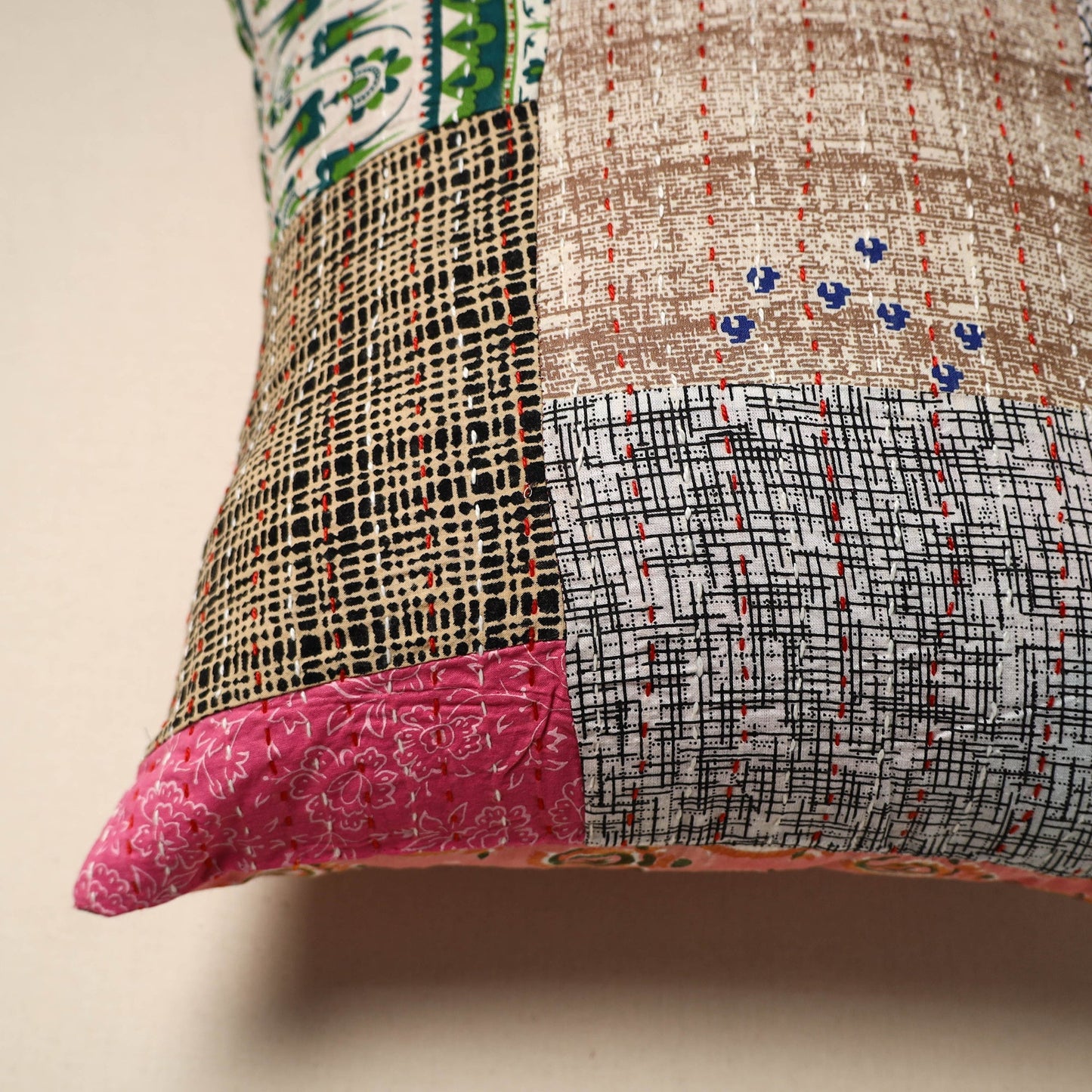 Tagai patchwork cushion cover (16 x 16 in) 46 - handcrafted