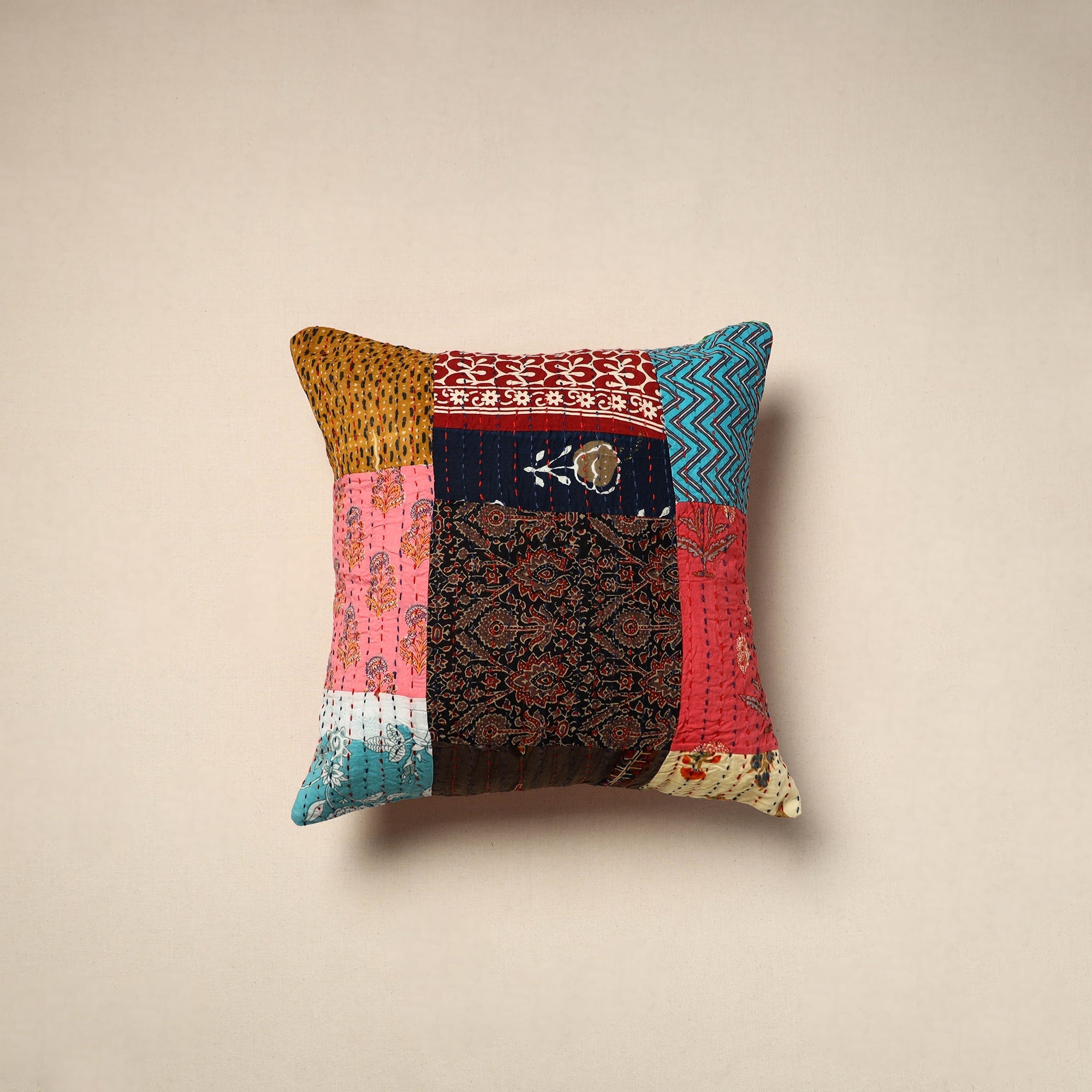 Tagai patchwork cushion cover (16 x 16 in) 62 - handcrafted