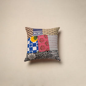 Tagai patchwork cushion cover (16 x 16 in) 70 - handcrafted