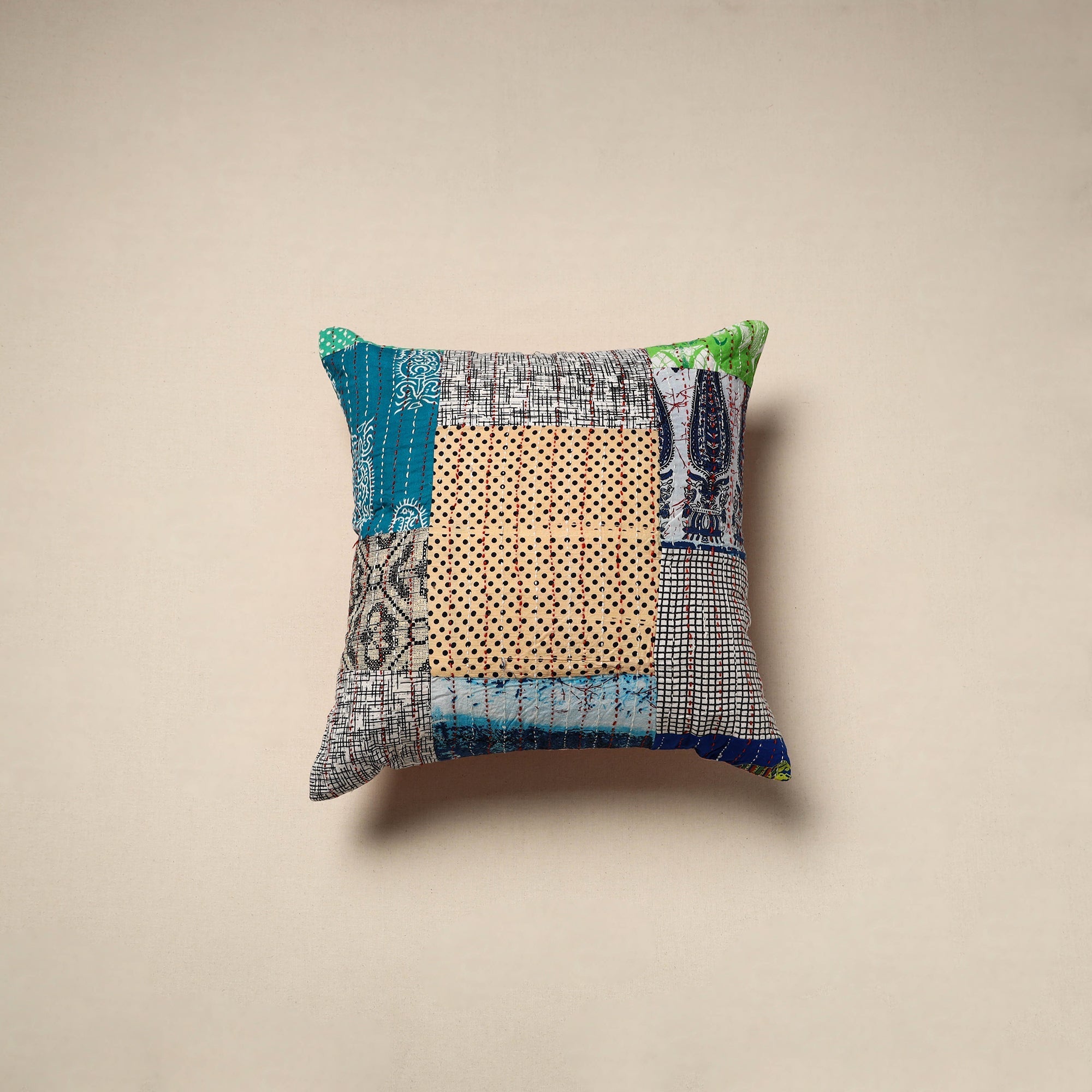 Tagai patchwork cushion cover (16 x 16 in) 75 - handcrafted