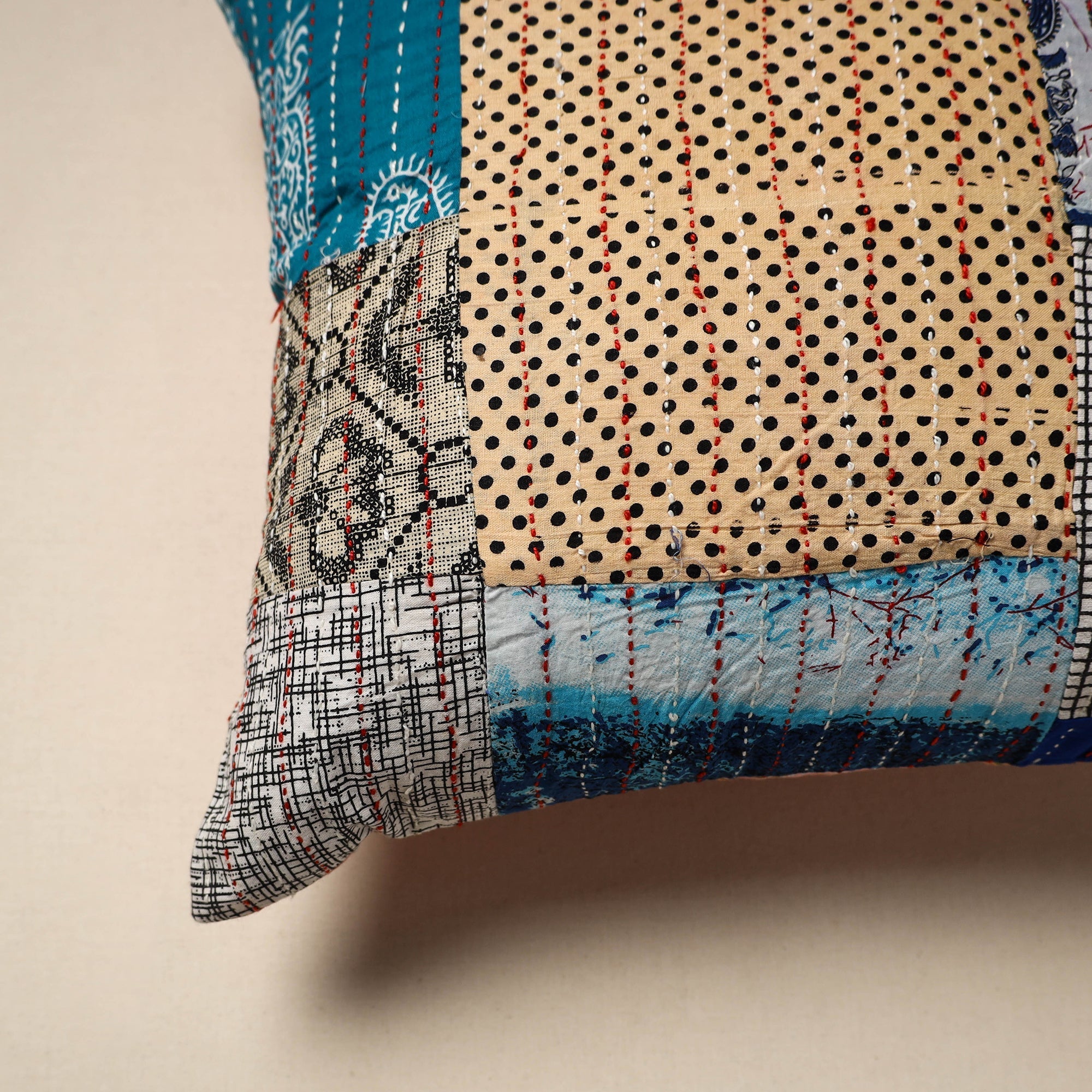 Tagai patchwork cushion cover (16 x 16 in) 75 - handcrafted