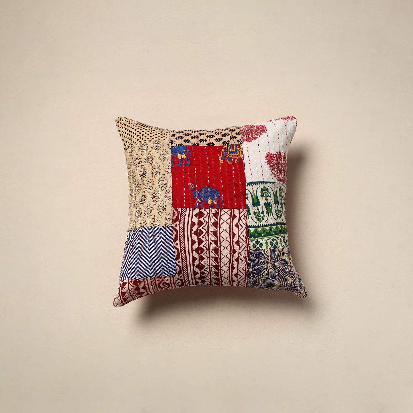 Tagai patchwork cushion cover (16 x 16 in) 90 - handcrafted