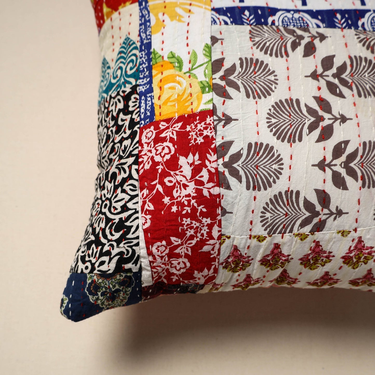 Tagai patchwork cushion cover (16 x 16 in) 94 - handcrafted