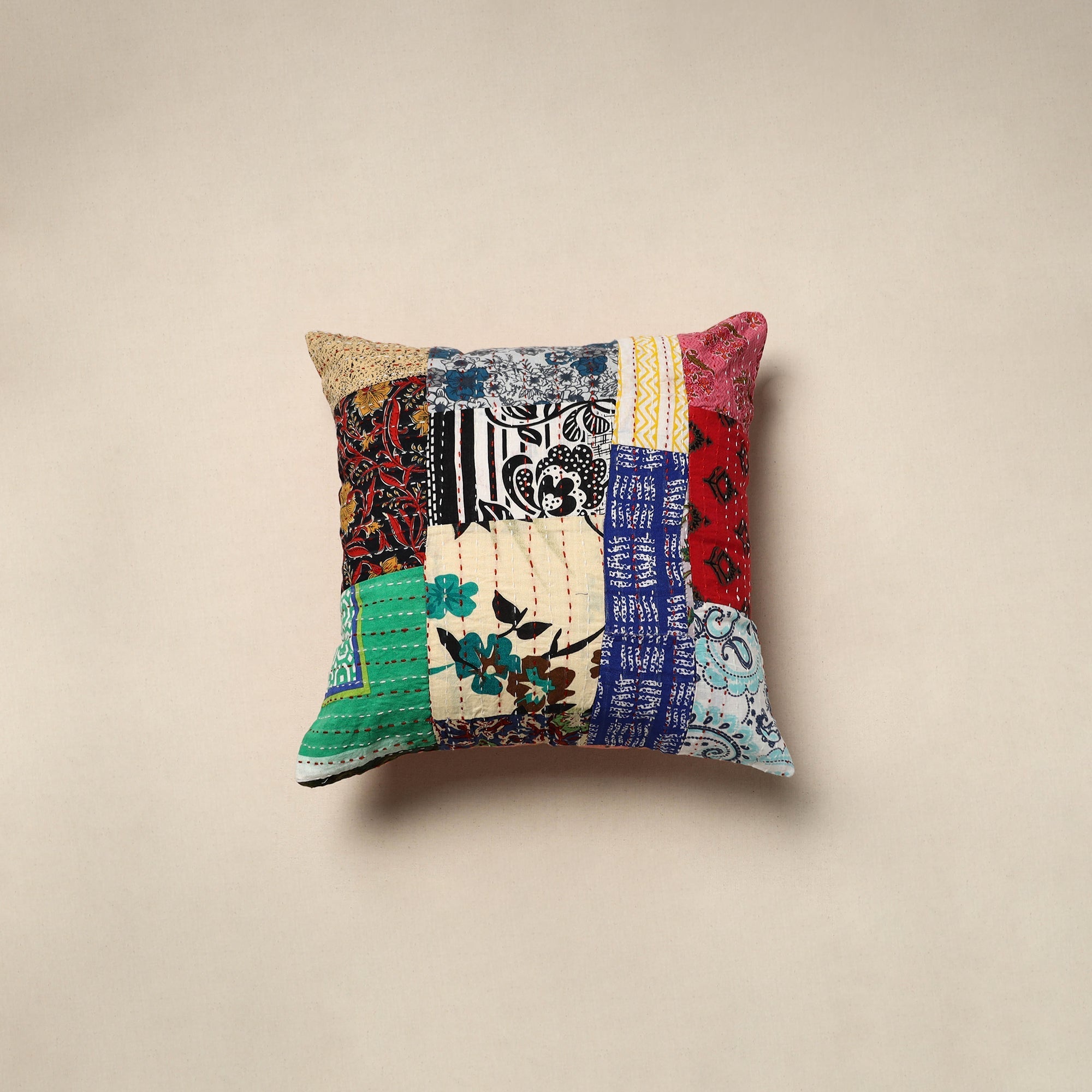 Tagai patchwork cushion cover (16 x 16 in) 95 - handcrafted