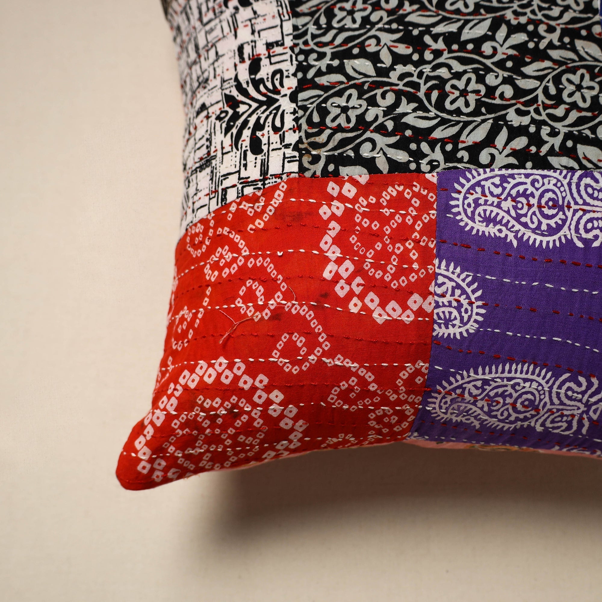 Tagai patchwork cushion cover (16 x 16 in) 98 - handcrafted