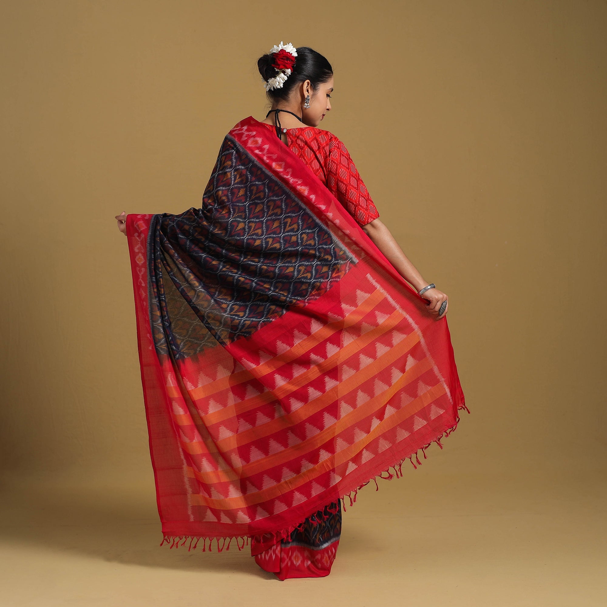 Multicolor Telia Rumal Handloom Cotton Pochampally Double Ikat Saree