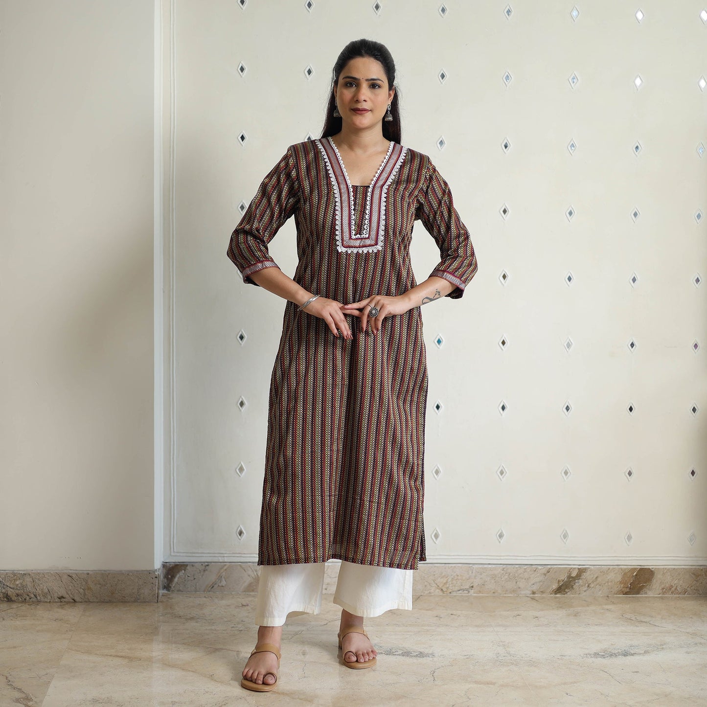 Traditional Khun Straight Kurta for Women