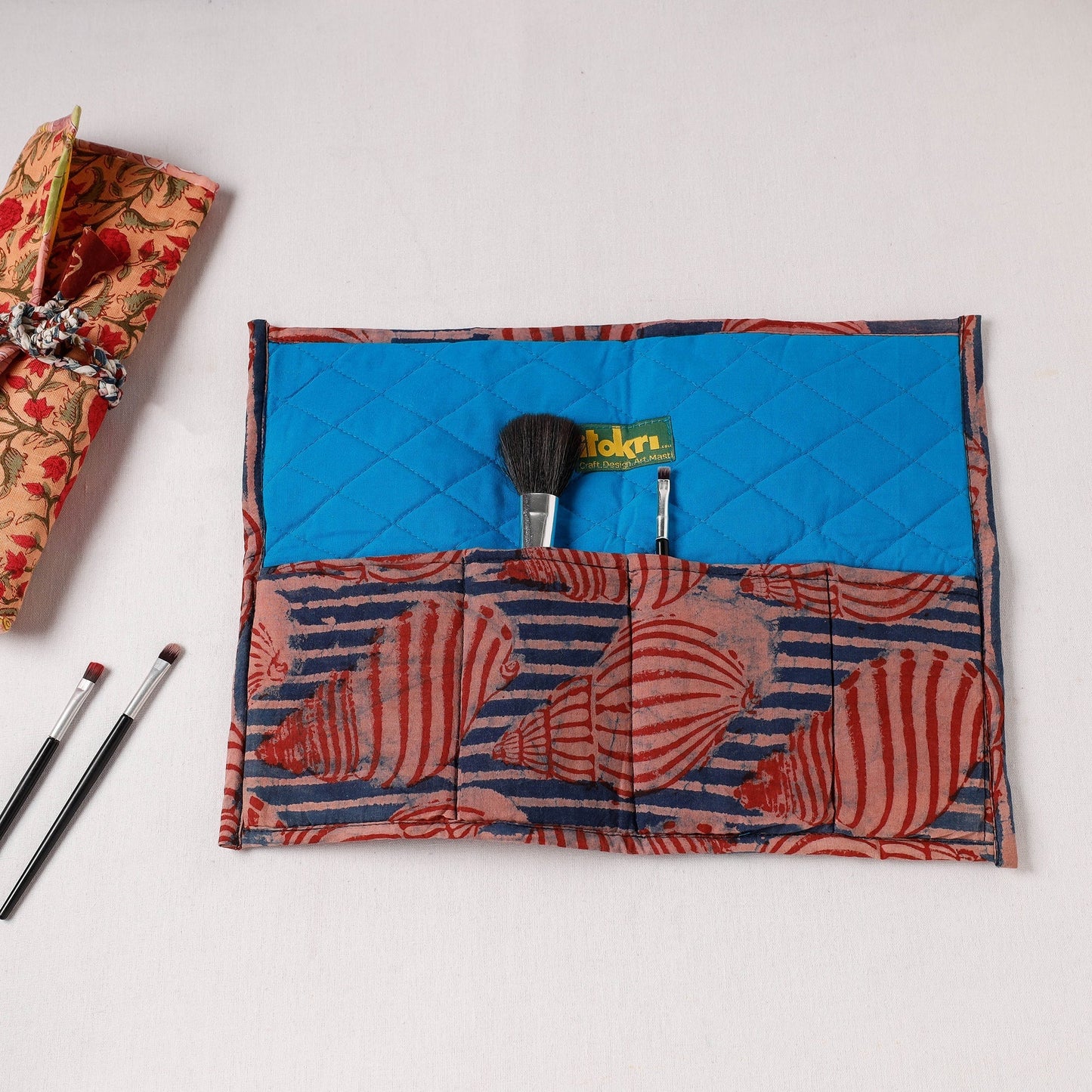  Multipurpose Segmented Storage Wrap PouchOnline 