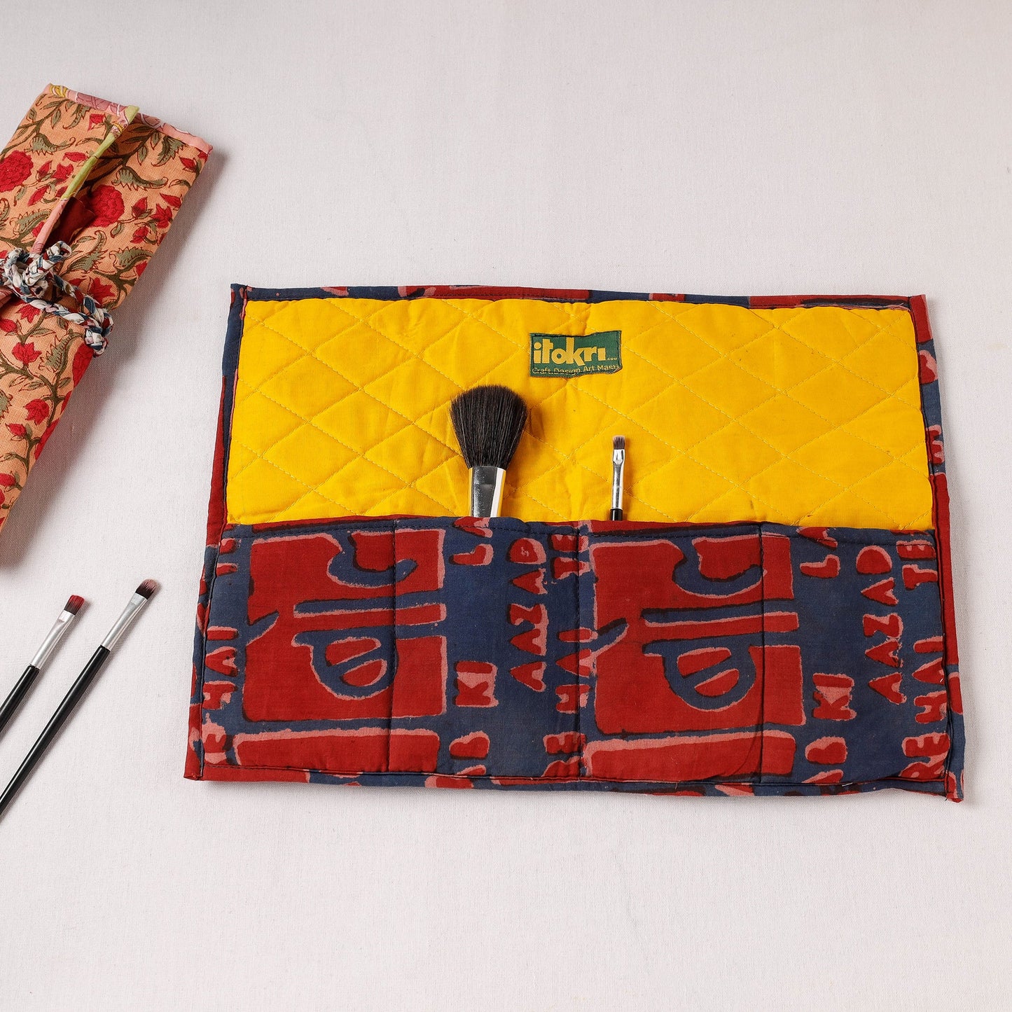  Multipurpose Segmented Storage Wrap PouchOnline 