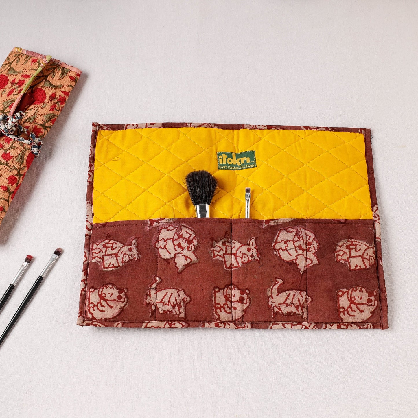  Multipurpose Segmented Storage Wrap PouchOnline 