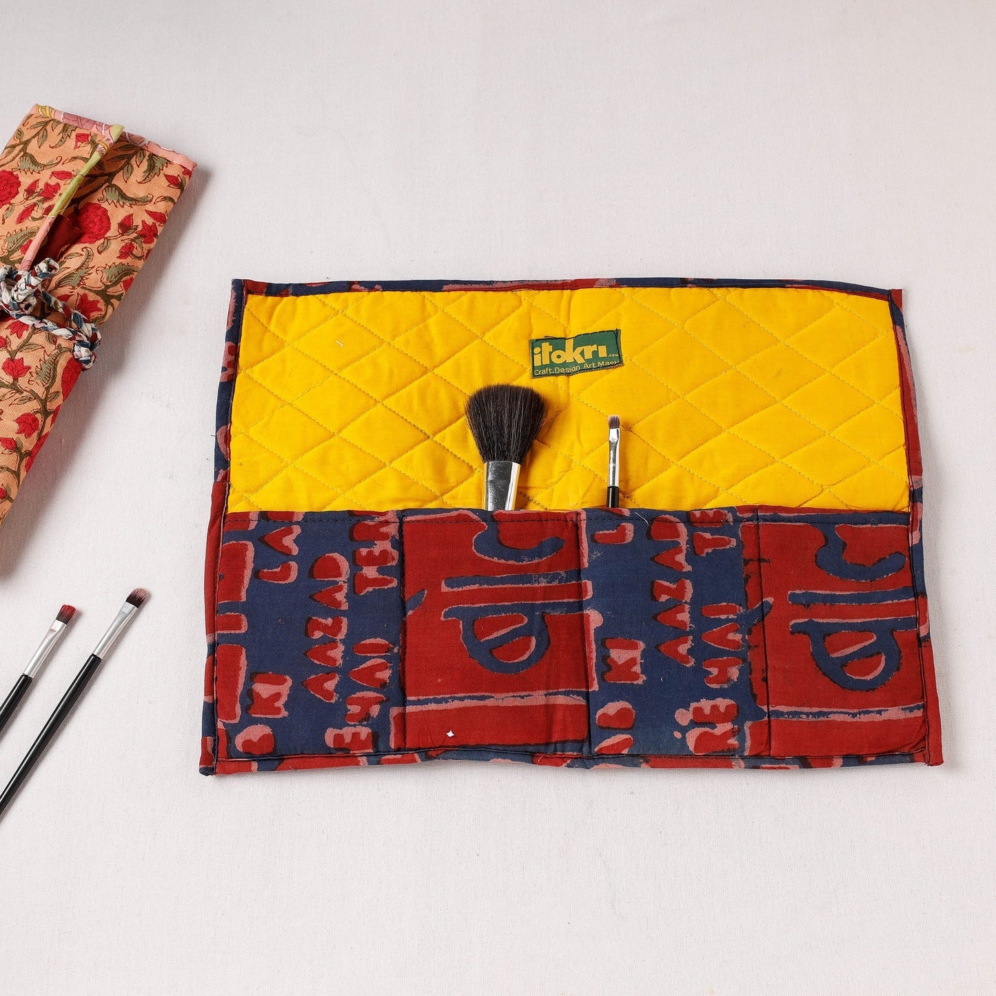  Multipurpose Segmented Storage Wrap PouchOnline 