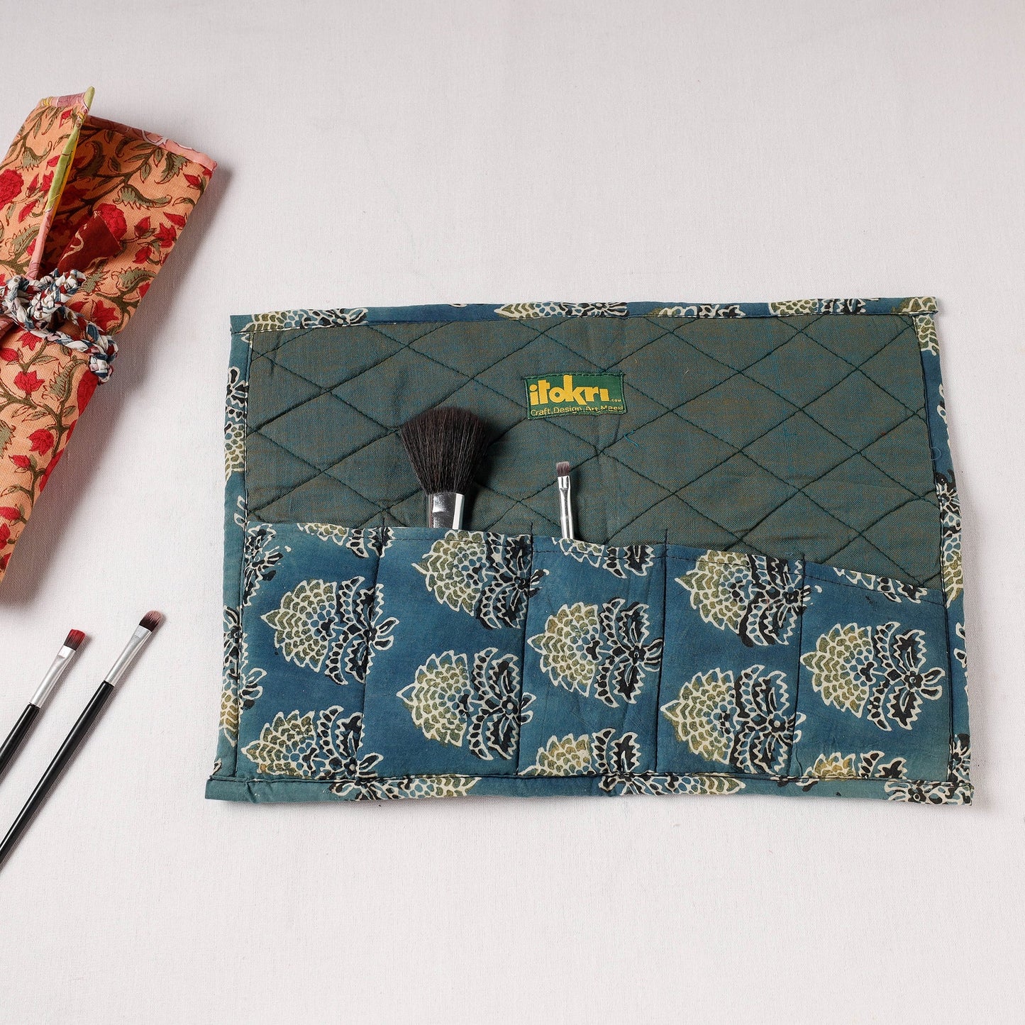  Multipurpose Segmented Storage Wrap PouchOnline 