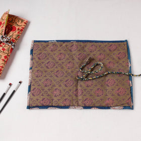  Multipurpose Segmented Storage Wrap PouchOnline 