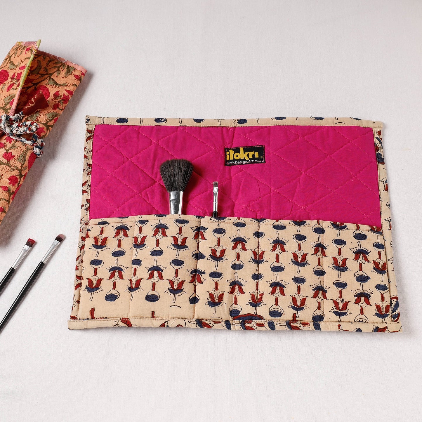  Multipurpose Segmented Storage Wrap PouchOnline 