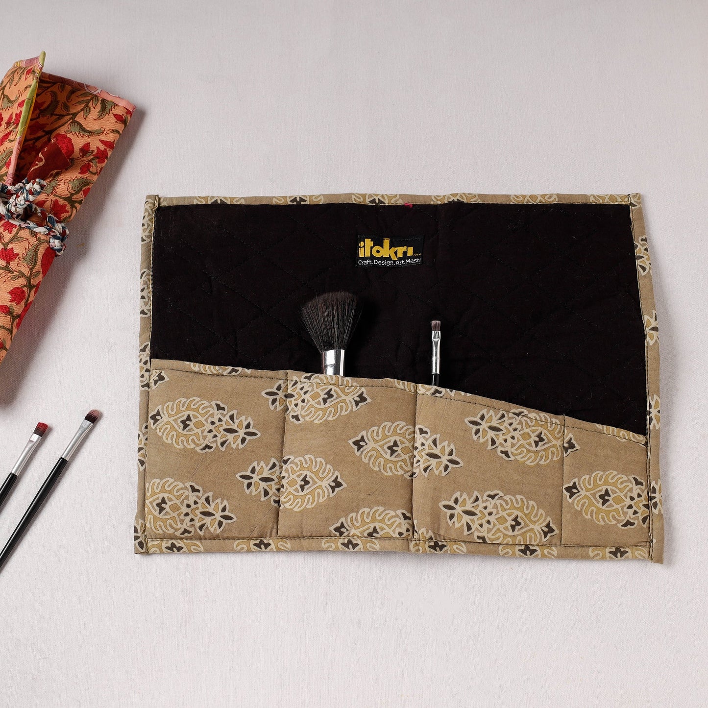  Multipurpose Segmented Storage Wrap PouchOnline 