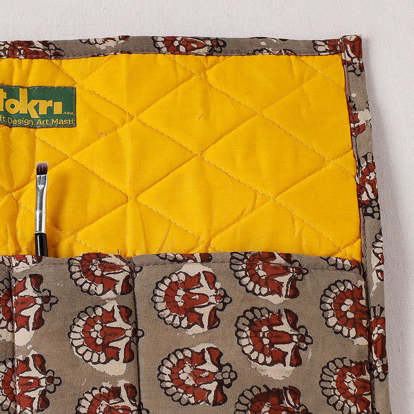  Multipurpose Segmented Storage Wrap PouchOnline 