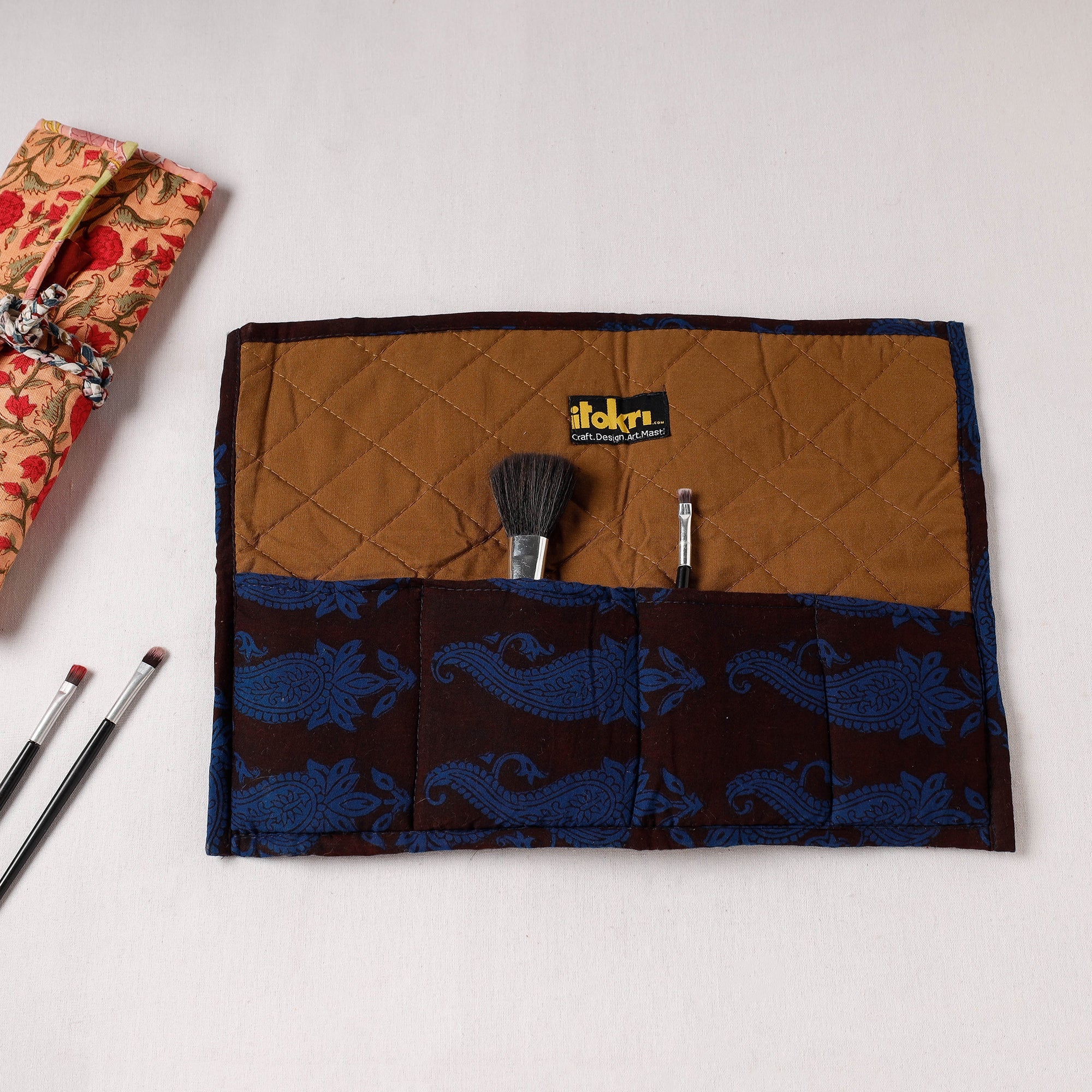  Multipurpose Segmented Storage Wrap PouchOnline 