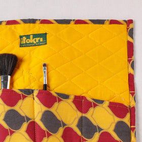  Multipurpose Segmented Storage Wrap PouchOnline 