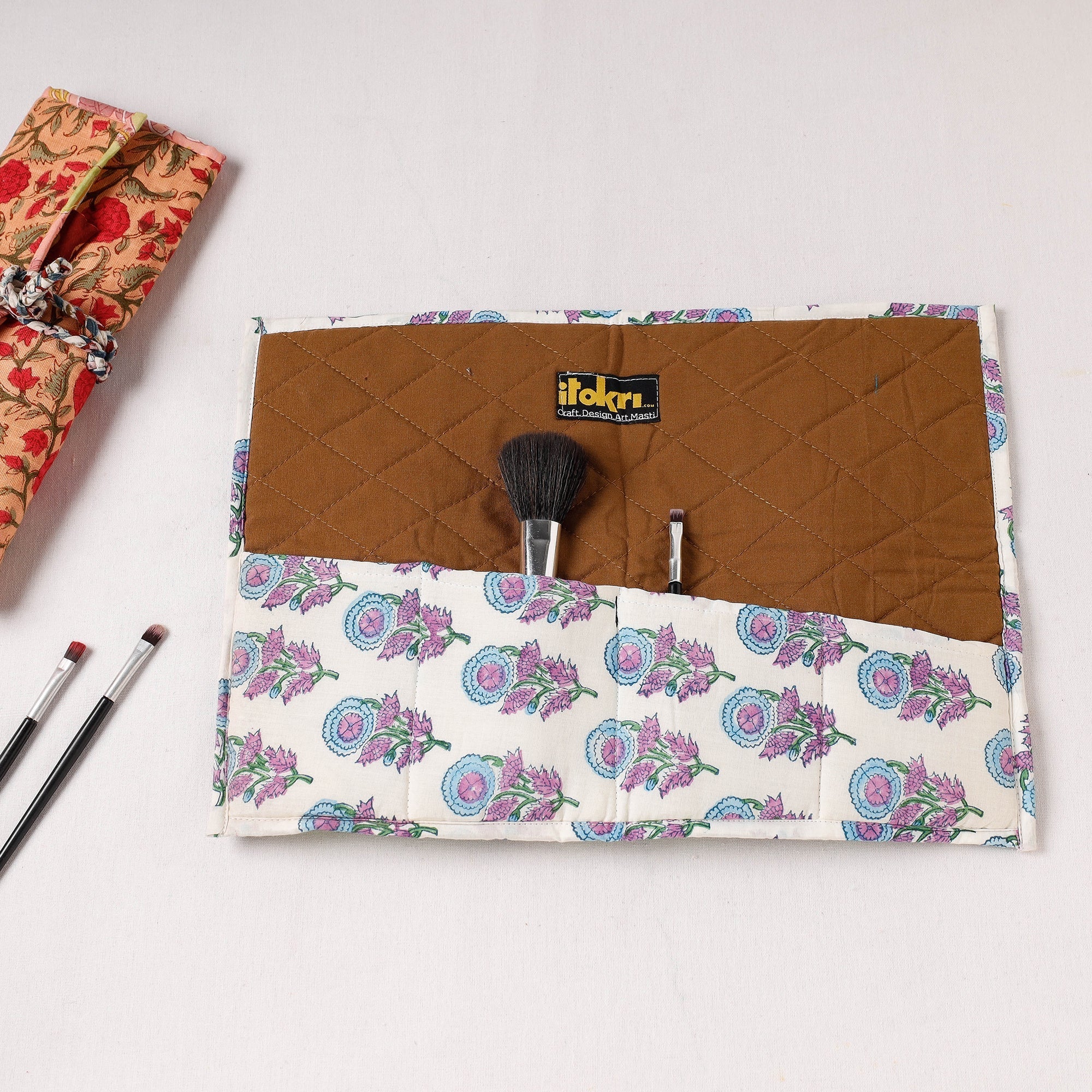  Multipurpose Segmented Storage Wrap PouchOnline 