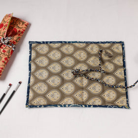  Multipurpose Segmented Storage Wrap PouchOnline 