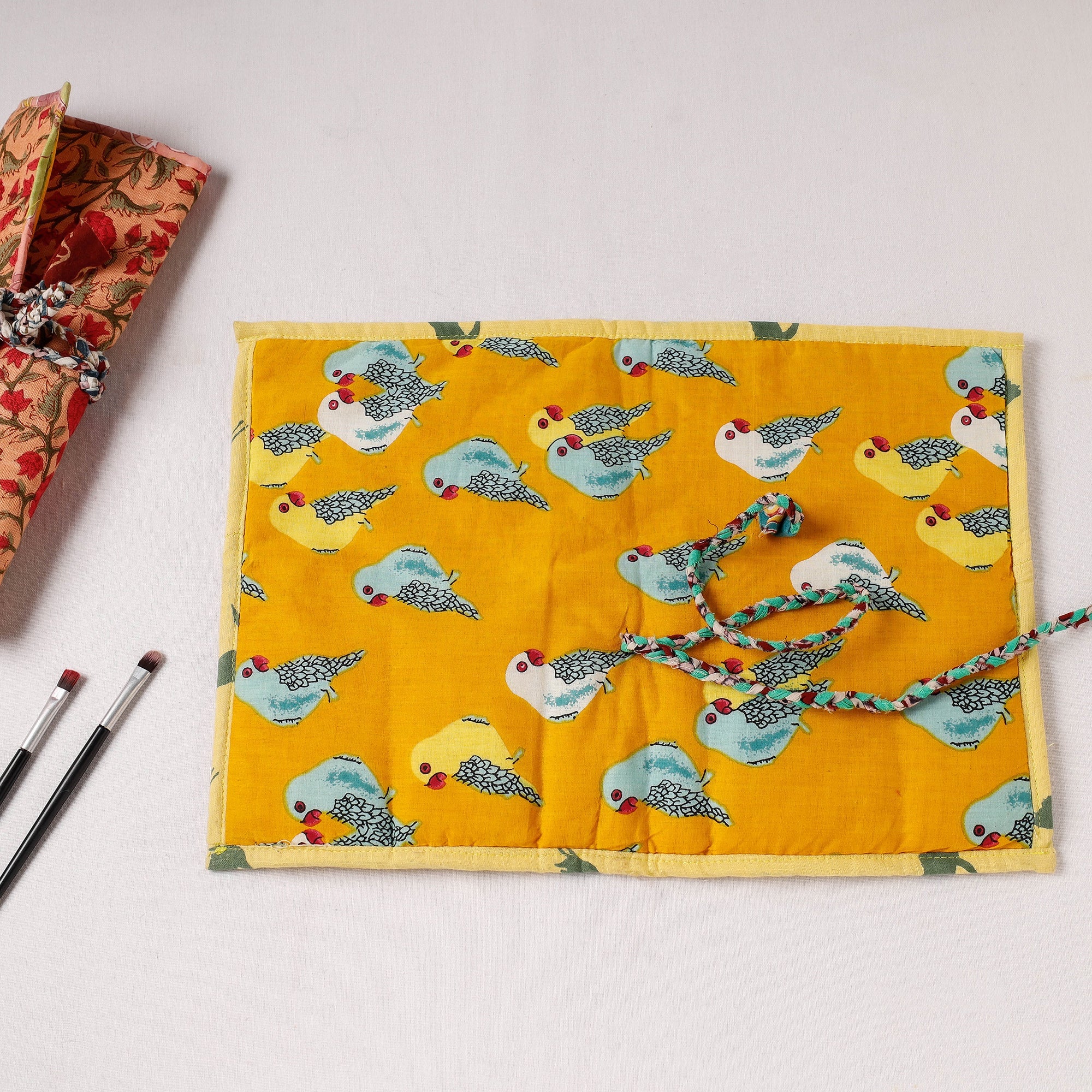  Multipurpose Segmented Storage Wrap PouchOnline 