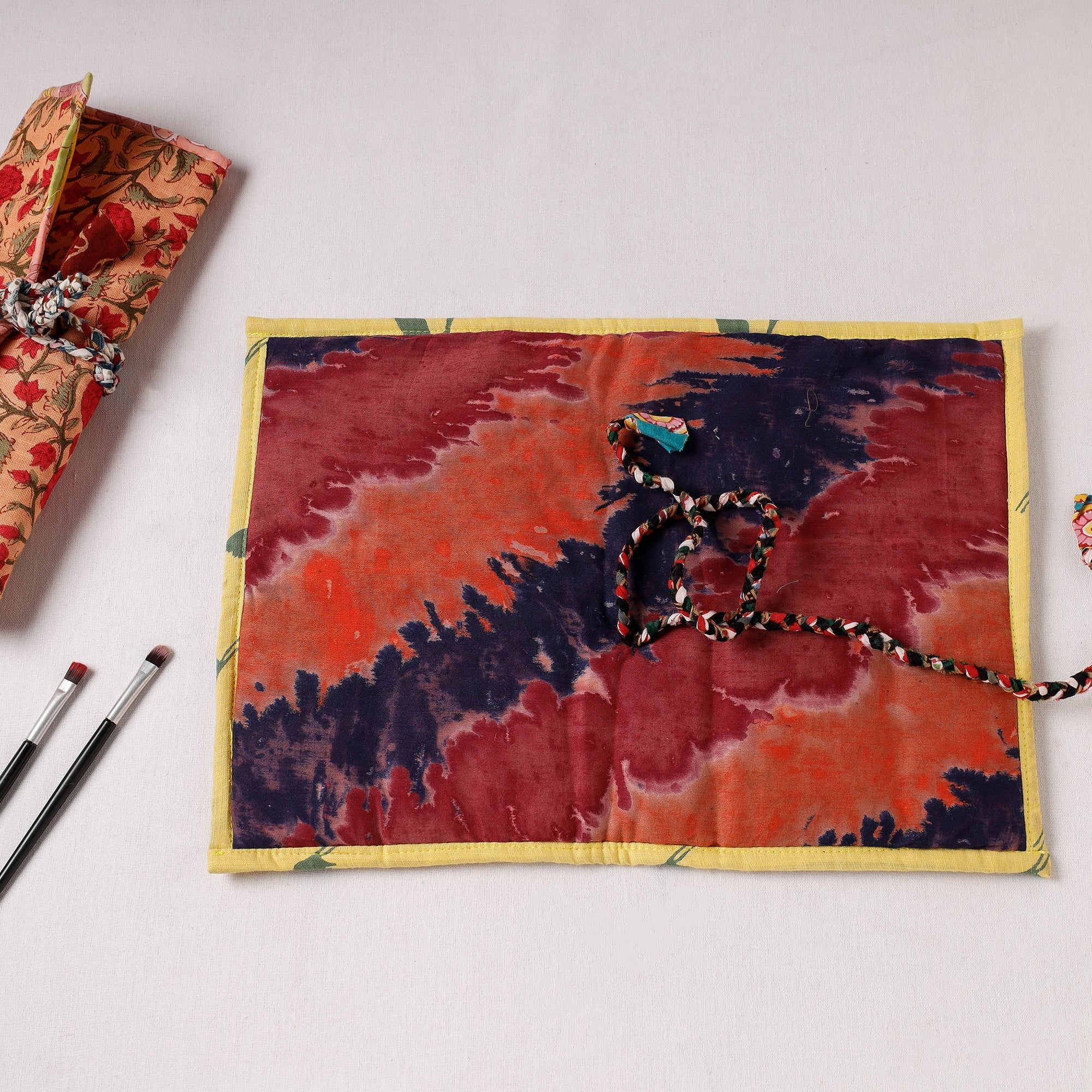  Multipurpose Segmented Storage Wrap PouchOnline 