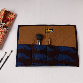  Multipurpose Segmented Storage Wrap PouchOnline 