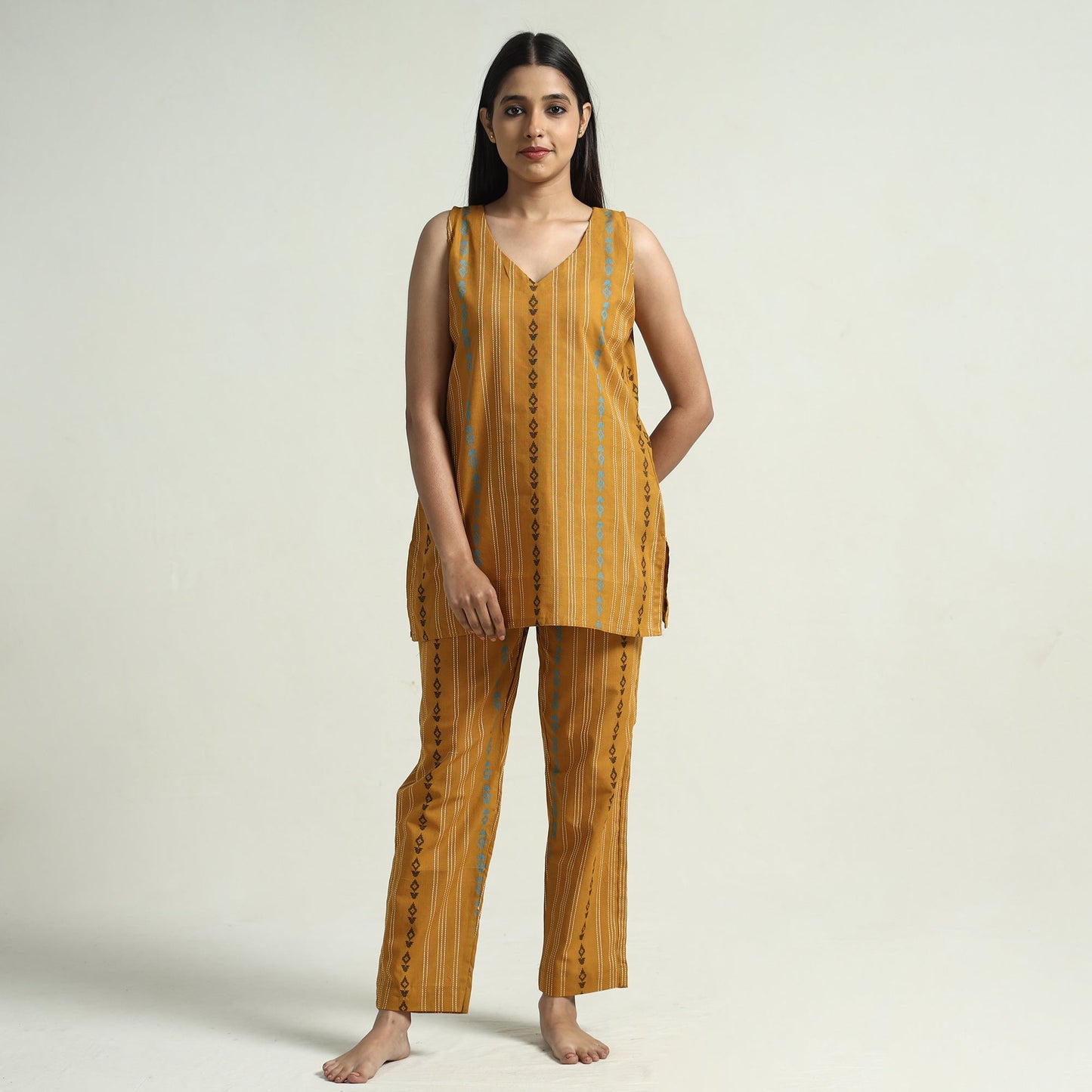 Buy Jacquard Cotton Top & Pyjama Night Suit Set Online at iTokri.com