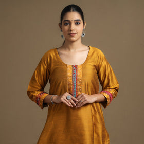  Plain Slub Silk Kurta with Ikat Patchwork 