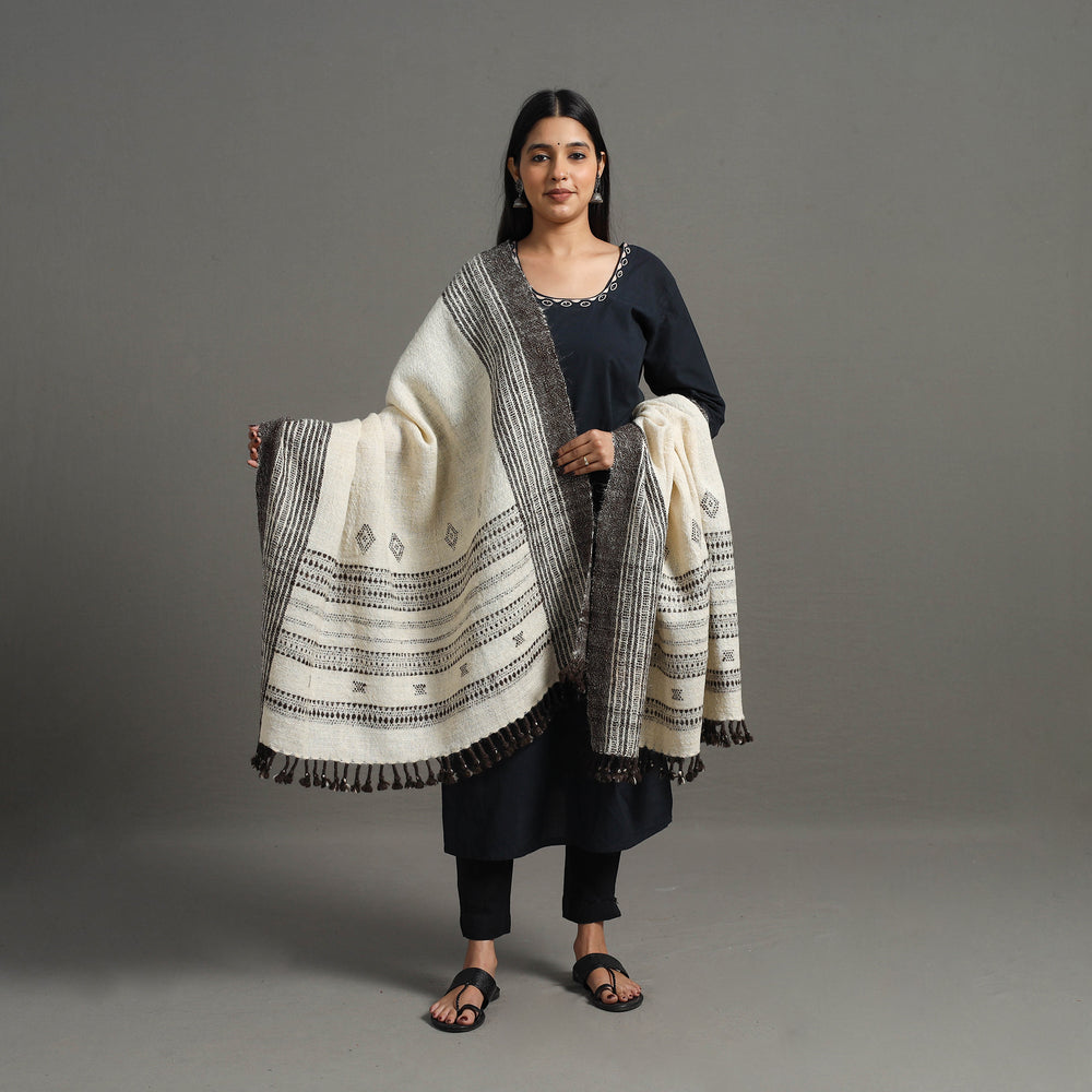 Kutch Handspun Handwoven Desi Woolen Shawl 19